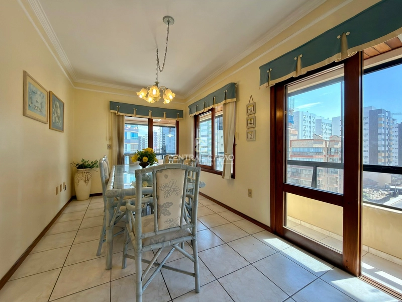 Apartamento 3 dormitórios com vista privilegiada à uma quadra do mar: 13ª foto da galeria de imagens do imóvel