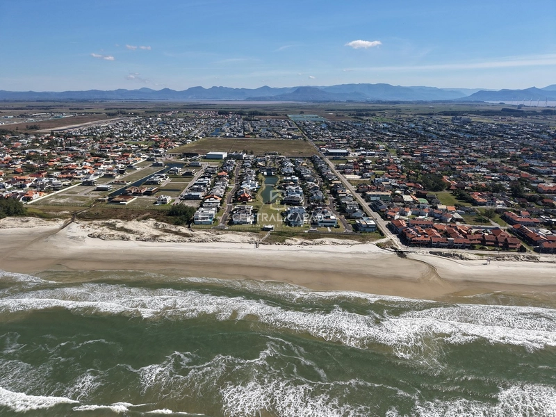 SOBRADO 5 SUÍTES À VENDA EM CONDOMÍNIO FECHADO XANGRI-LÁ: 4ª foto da galeria de imagens do imóvel