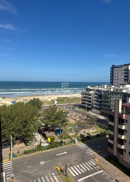 Apartamento 2 quartos com vista para o mar na praça Bassani em Capão