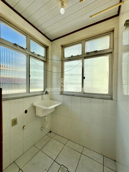 Apartamento de 2 dormitórios com sacada de frente em Capão da Canoa: 9ª foto da galeria de imagens do imóvel