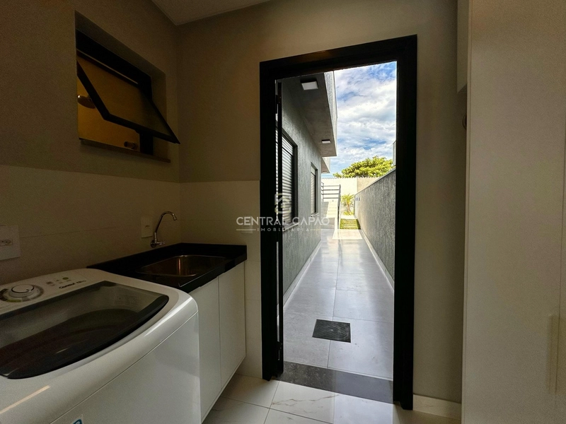 CASA COM TERRAÇO E VISTA PARA O MAR À VENDA EM CAPÃO DA CANOA: 12ª foto da galeria de imagens do imóvel