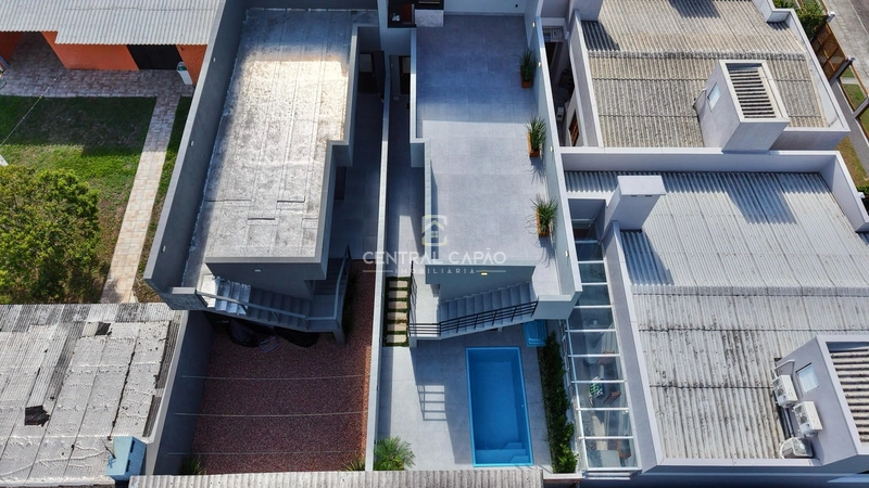 CASA COM TERRAÇO E VISTA PARA O MAR À VENDA EM CAPÃO DA CANOA: 29ª foto da galeria de imagens do imóvel