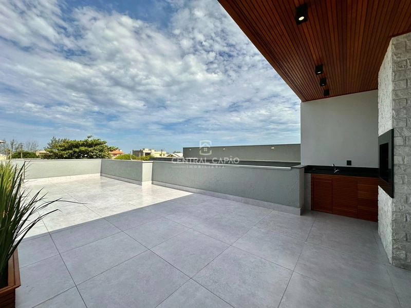CASA COM TERRAÇO E VISTA PARA O MAR À VENDA EM CAPÃO DA CANOA: 25ª foto da galeria de imagens do imóvel