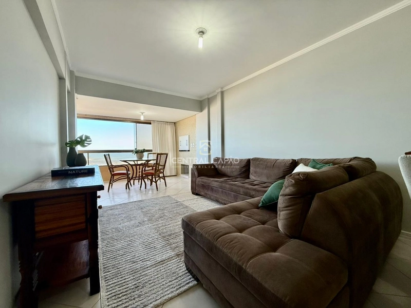 Apartamento de 2 dormitórios de frente na beira mar de Capão da Canoa