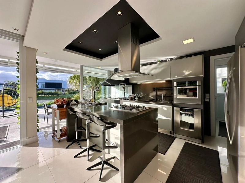 SOBRADO 4 SUÍTES EM CONDOMÍNIO À VENDA EM XANGRI-LÁ: 13ª foto da galeria de imagens do imóvel