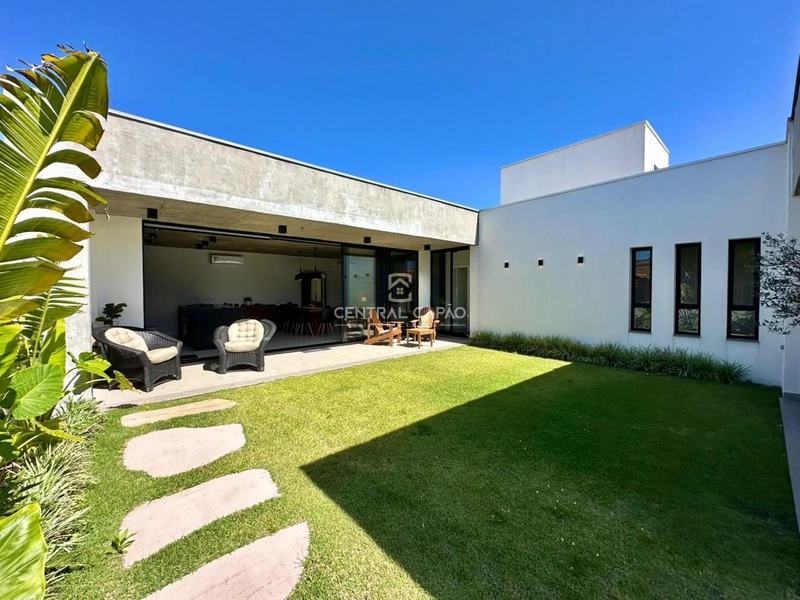 CASA MOBILIADA E DECORADA À POUCOS METROS DO MAR À VENDA EM XANGRI-LÁ: 17ª foto da galeria de imagens do imóvel