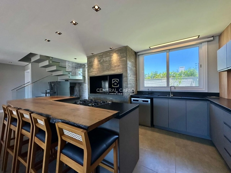 SOBRADO COM 4 SUÍTES À VENDA EM XANGRI-LÁ, PRÓXIMO AO MAR: 15ª foto da galeria de imagens do imóvel