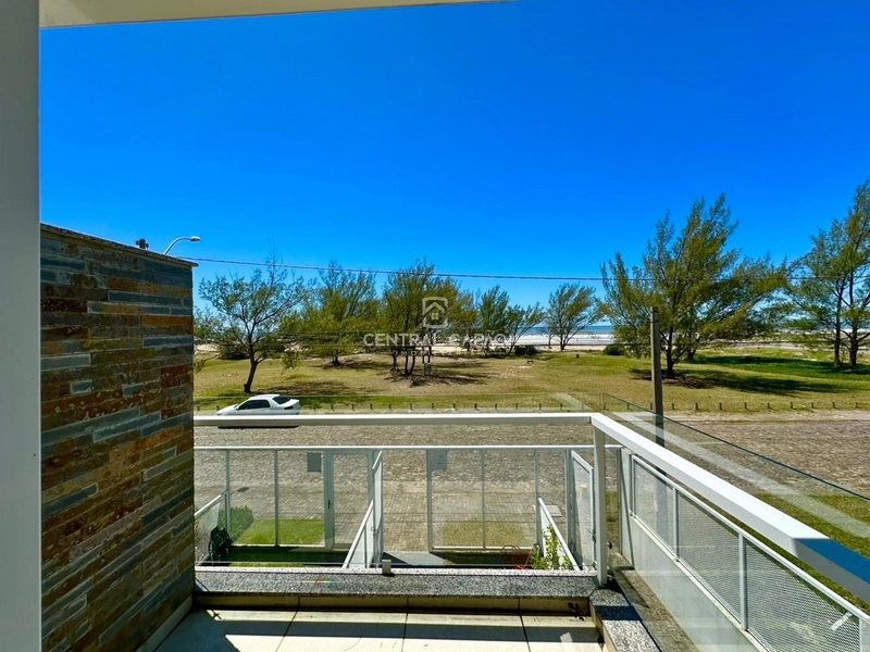 Sobrado 2 dormitórios na beira mar à venda em Capão Novo: 29ª foto da galeria de imagens do imóvel