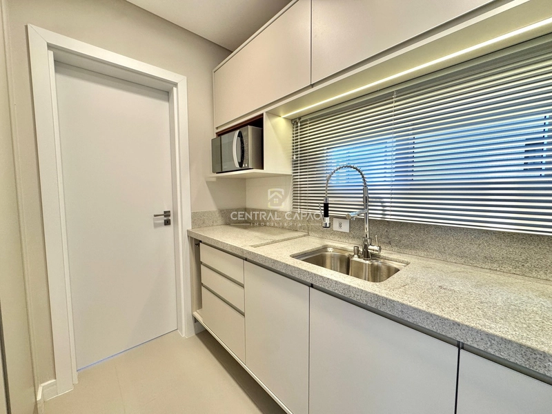 Apartamento 2 dormitórios mobiliado e decorado à venda em Capão: 12ª foto da galeria de imagens do imóvel