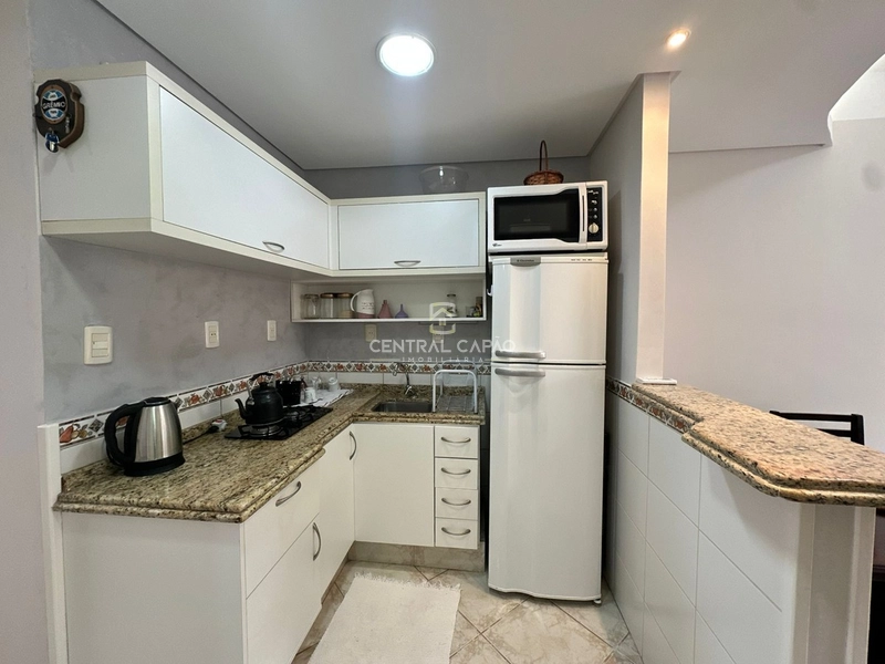 Apartamento com sacada de frente no Centro de Capão da Canoa: 11ª foto da galeria de imagens do imóvel