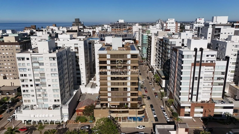 Apartamento 3 dormoitórios em frente à praça à venda em Capão: 26ª foto da galeria de imagens do imóvel
