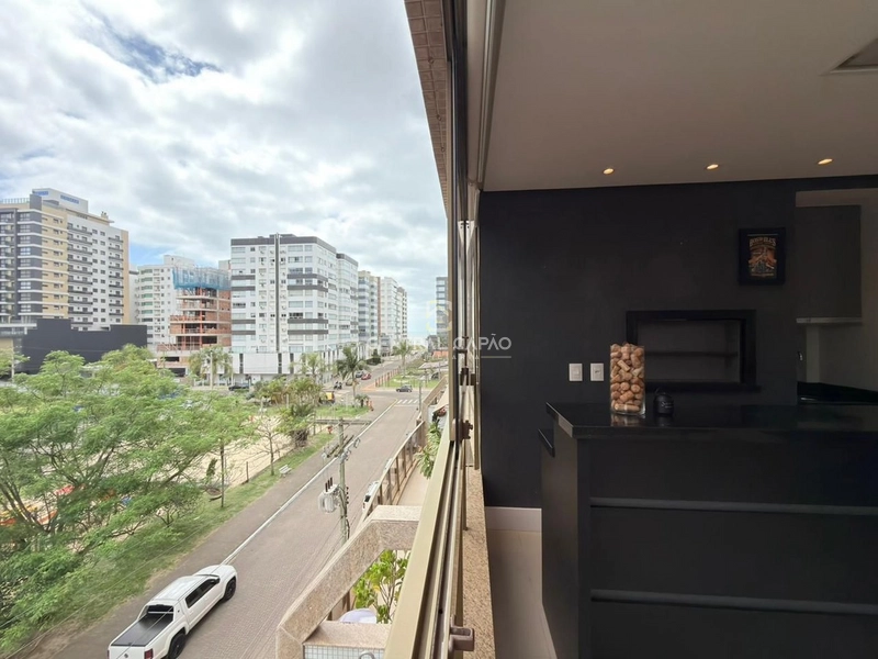 Apartamento 3 dormoitórios em frente à praça à venda em Capão: 6ª foto da galeria de imagens do imóvel