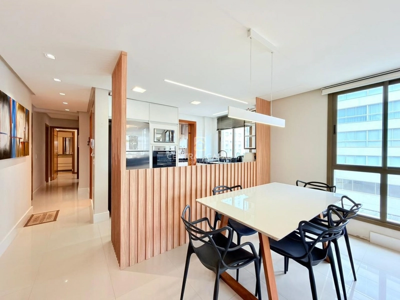 Apartamento 3 dormoitórios em frente à praça à venda em Capão: 12ª foto da galeria de imagens do imóvel