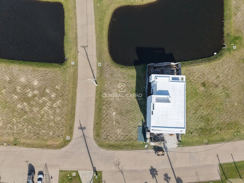 Condomínio, terreno de esquina com fundos para o lago e infra completa: 16ª foto da galeria de imagens do imóvel