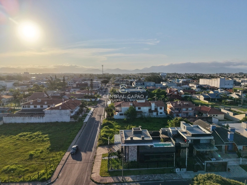 Casa alto padrão comterraço e piscina à venda em Capão: 6ª foto da galeria de imagens do imóvel