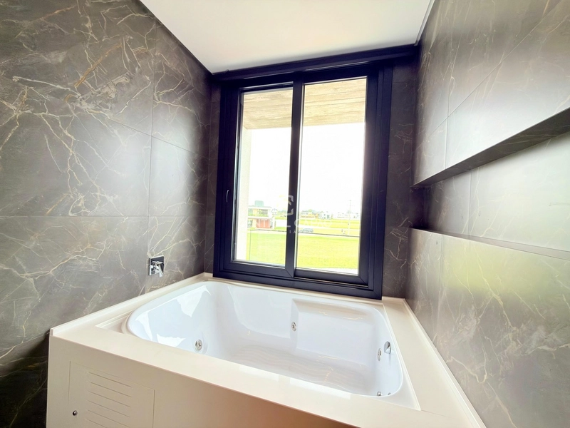 Sobrado beira lago em condomínio alto padrão à venda em Xangri-Lá: 39ª foto da galeria de imagens do imóvel