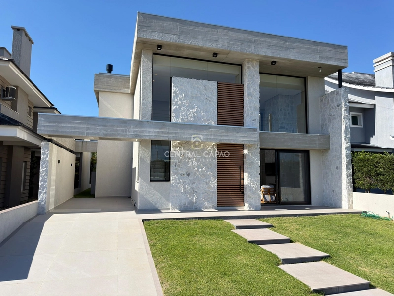 Sobrado 5 suítes à venda no condomínio Condado de Capão: 2ª foto da galeria de imagens do imóvel