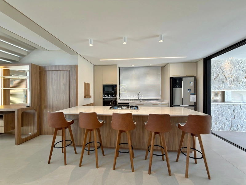 Sobrado 5 suítes à venda no condomínio Condado de Capão: 15ª foto da galeria de imagens do imóvel