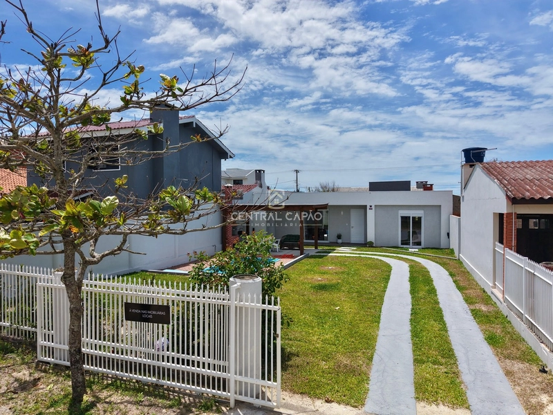 Casa 3 dormitórios à apenas 2 ruas do mar: 22ª foto da galeria de imagens do imóvel