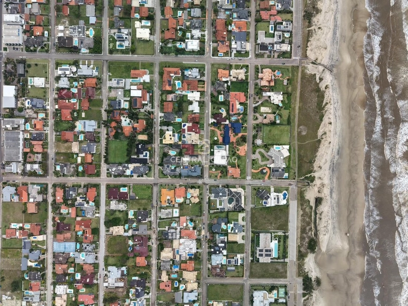 Terreno próximo ao mar à venda em Atlântida: 8ª foto da galeria de imagens do imóvel