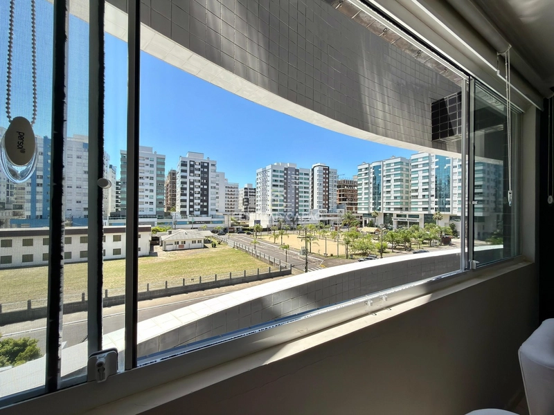 Apartamento 3 dormitórios em frente à praça à venda: 3ª foto da galeria de imagens do imóvel
