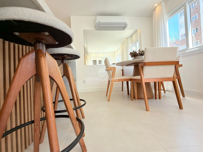Amplo apto 2 suítes mobiliado e decorado à venda em Capão: 20ª foto da galeria de imagens do imóvel