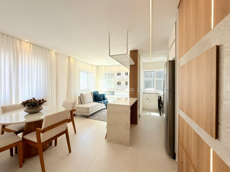 Amplo apto 2 suítes mobiliado e decorado à venda em Capão: 5ª foto da galeria de imagens do imóvel