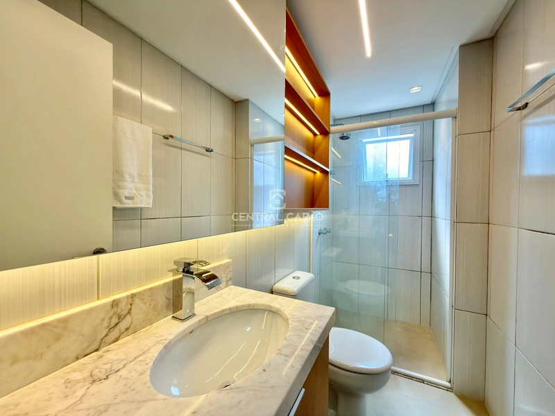 APARTAMENTO MOBILIADO COM TERRAÇO: 11ª foto da galeria de imagens do imóvel