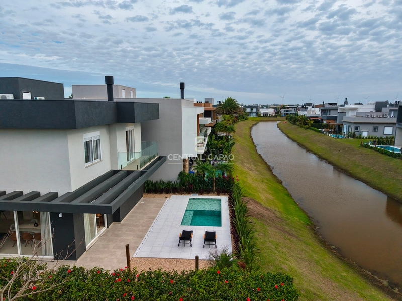 Casa 4 suítes com otima localização à venda no Capão Ilhas Resort: 3ª foto da galeria de imagens do imóvel