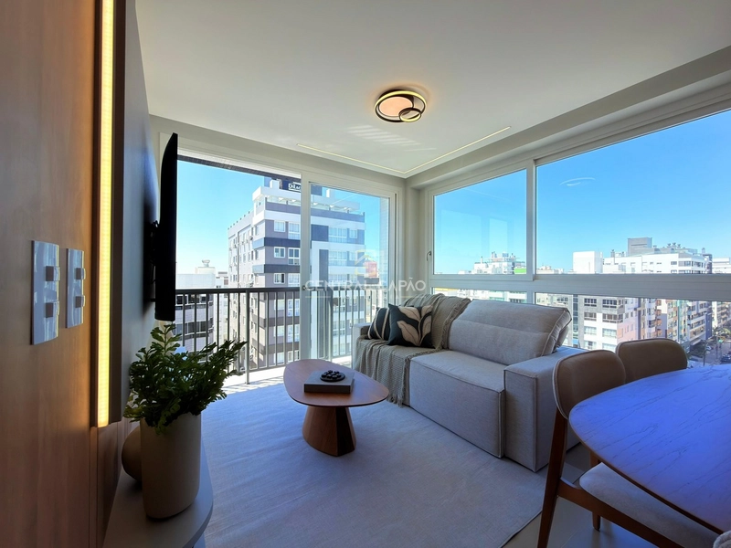 Apartamento com sacada de frente à venda em Capão: 3ª foto da galeria de imagens do imóvel