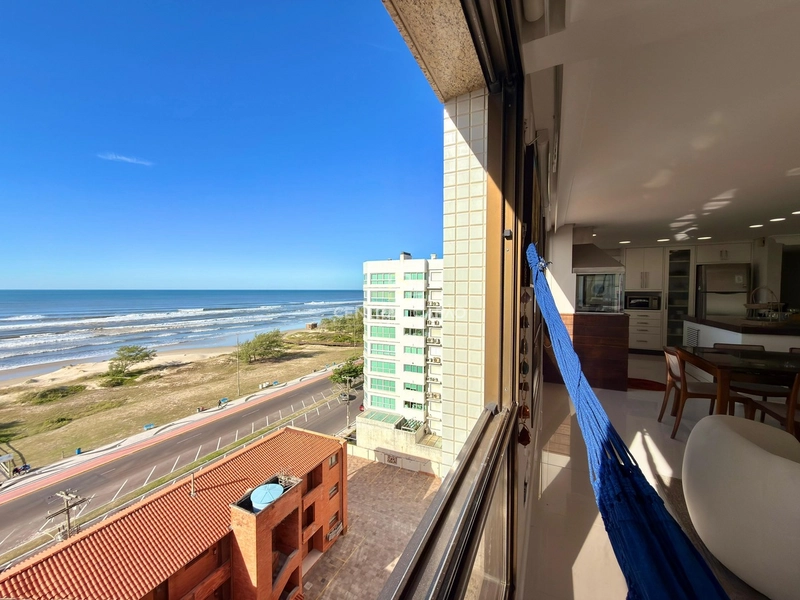 Apartamento gigante com 4 suítes à venda em Capão da Canoa: 2ª foto da galeria de imagens do imóvel