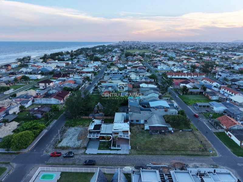 Casa 3 suítes bem pertinho do mar à venda em Capão da Canoa: 34ª foto da galeria de imagens do imóvel