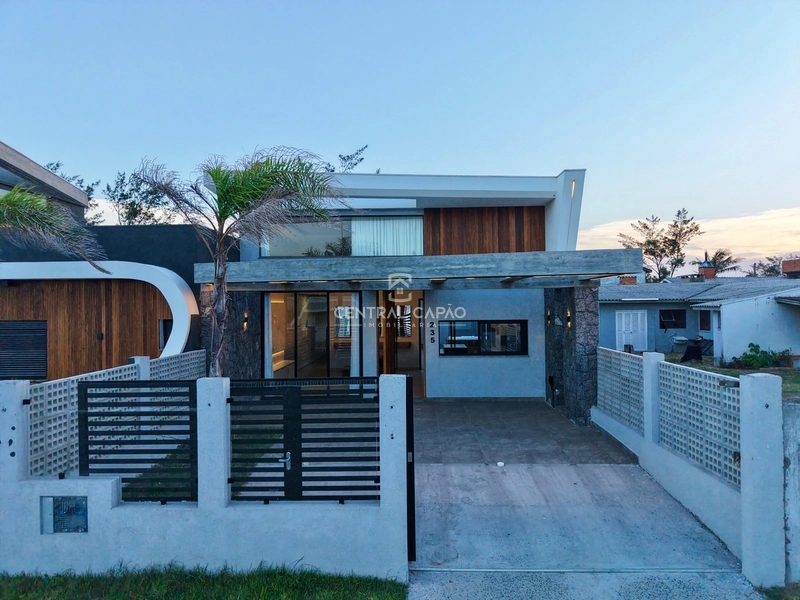 Casa 3 suítes bem pertinho do mar à venda em Capão da Canoa: 32ª foto da galeria de imagens do imóvel