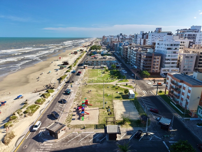 Raridade à venda, sobrado na Beira de Capão da Canoa: 26ª foto da galeria de imagens do imóvel