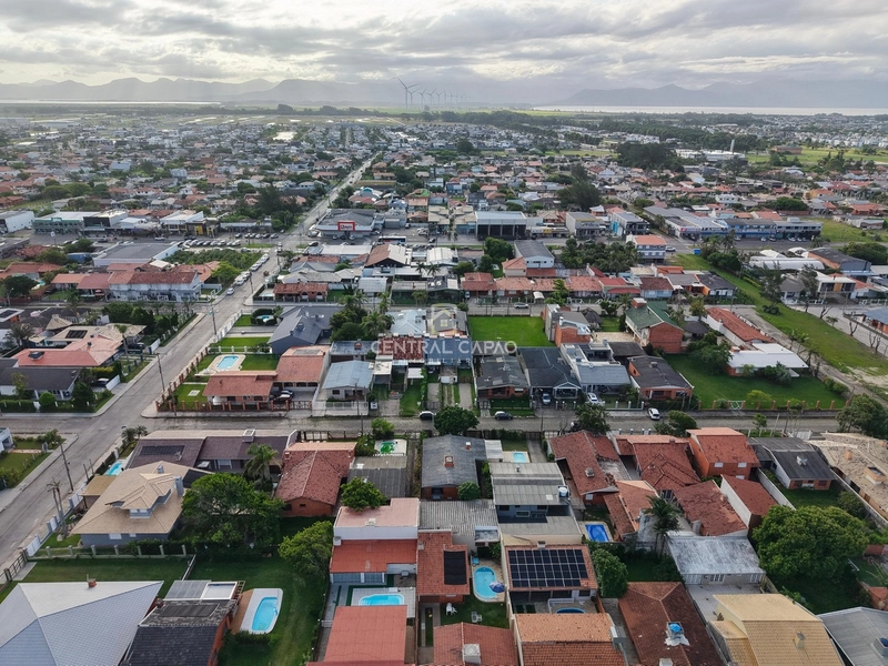 Casa 3 dormitórios à venda no centro de Xangri-Lá: 40ª foto da galeria de imagens do imóvel