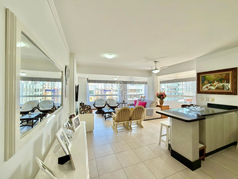 Apartamento 3 dormitórios com sacada em L à venda em Capão da Canoa