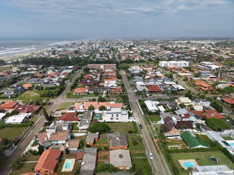 Casa com dois terrenos à venda em Atlântida: 5ª foto da galeria de imagens do imóvel