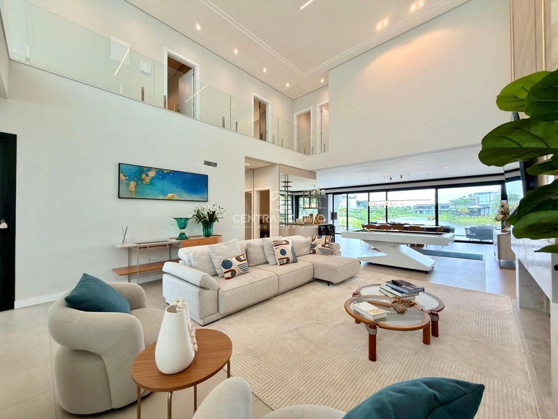 Sobrado 5 suítes beira lago à venda no condomínio Sense: 6ª foto da galeria de imagens do imóvel