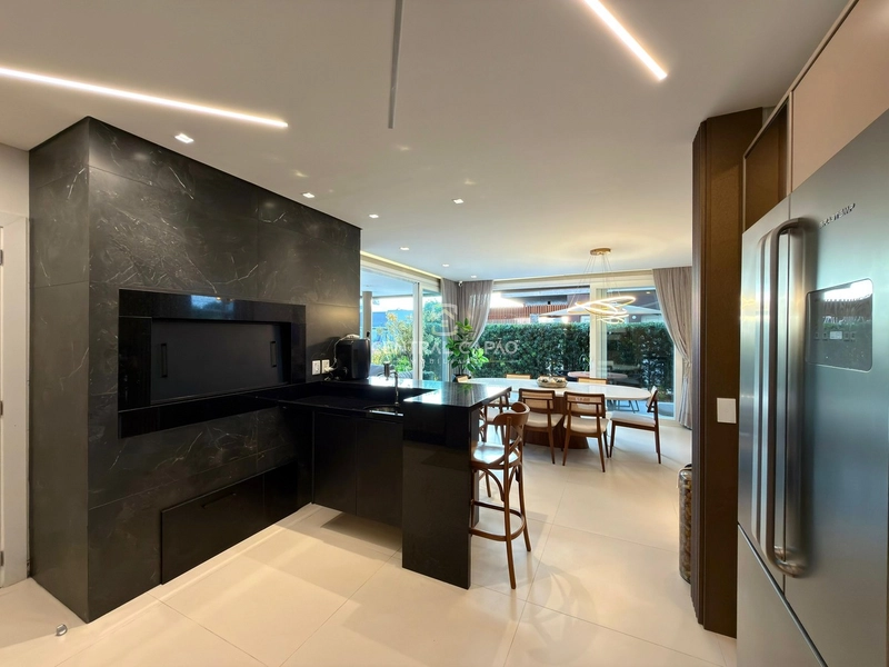 Casa 4 suítes com piscina aquecida à venda no condomínio Malibu: 23ª foto da galeria de imagens do imóvel