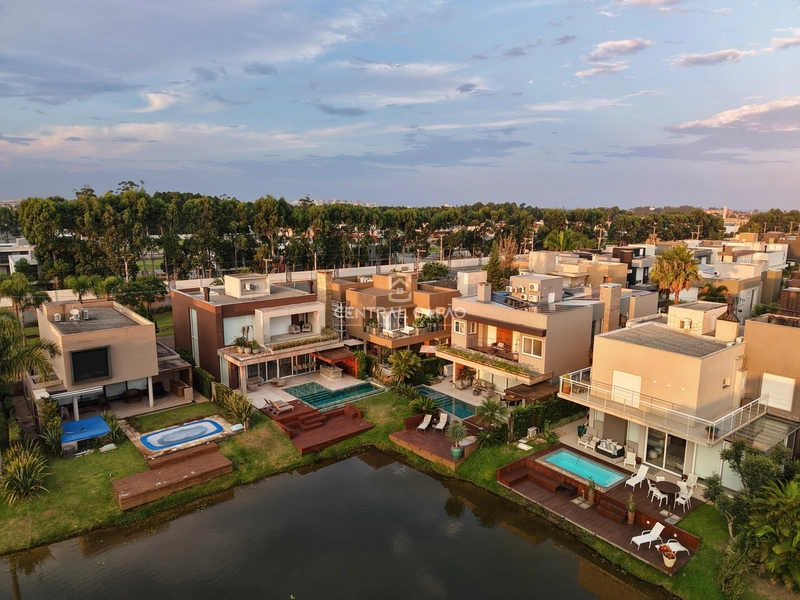 Casa 4 suítes com piscina aquecida à venda no condomínio Malibu: 50ª foto da galeria de imagens do imóvel