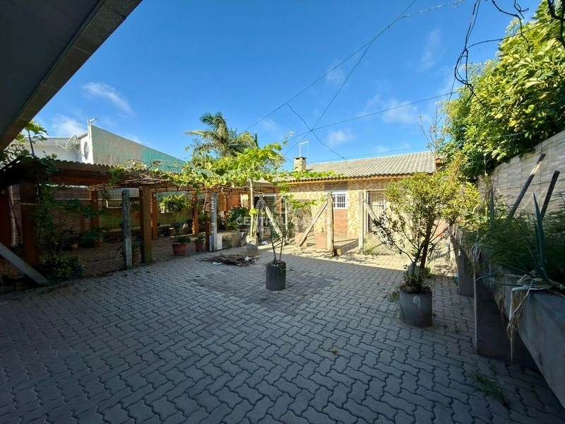 CASA A 300M DO MAR NO ARAÇÁ | AMPLO TERRENO + ANEXOS | CAPÃO DA CANOA: 45ª foto da galeria de imagens do imóvel