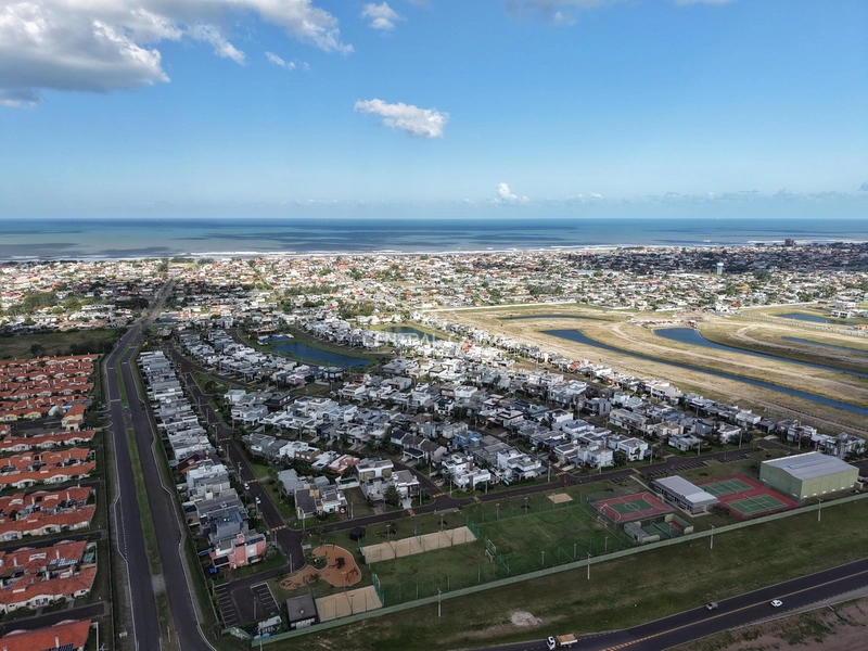 Sobrado frente lago à venda no condomínio Las Palmas: 40ª foto da galeria de imagens do imóvel