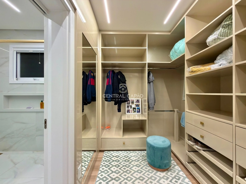 Sobrado beira lago à venda no condomínio Enseada: 38ª foto da galeria de imagens do imóvel