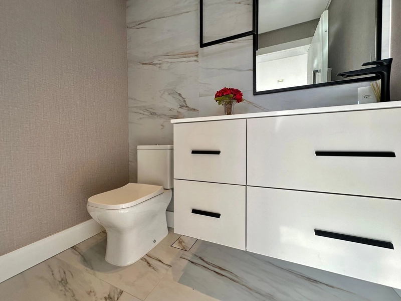COBERTURA DUPLEX  VISTA ETERNA DO MAR E FRENTE PARA PRAÇA: 23ª foto da galeria de imagens do imóvel