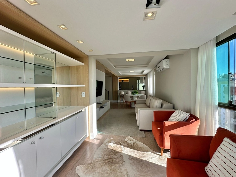 COBERTURA DUPLEX  VISTA ETERNA DO MAR E FRENTE PARA PRAÇA: 11ª foto da galeria de imagens do imóvel