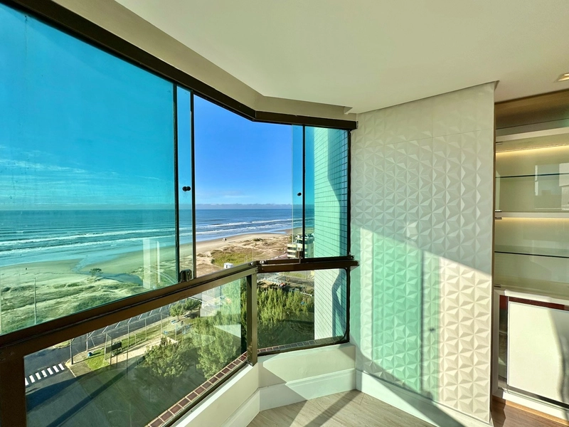 COBERTURA DUPLEX  VISTA ETERNA DO MAR E FRENTE PARA PRAÇA: 7ª foto da galeria de imagens do imóvel
