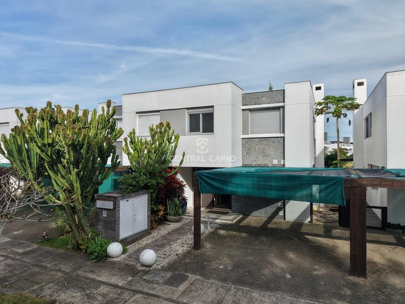 Casa4 dormitórios à venda no condomínio Rossi: 3ª foto da galeria de imagens do imóvel