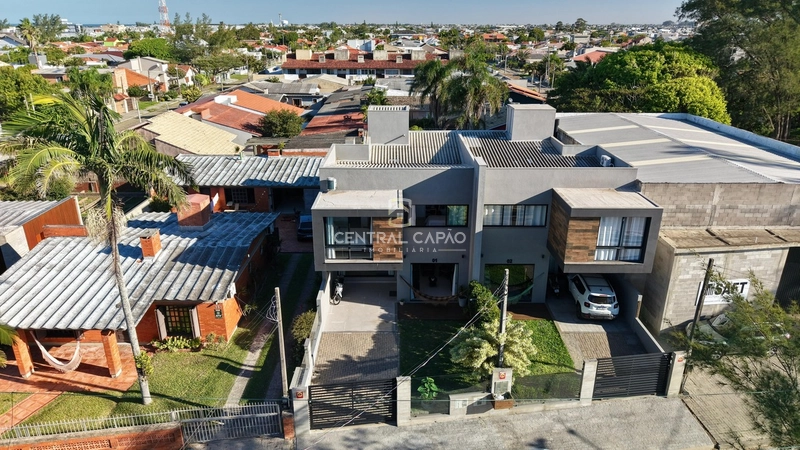 Casa 4 dormitórios alto padrão à venda em Atlântida: 1ª foto da galeria de imagens do imóvel