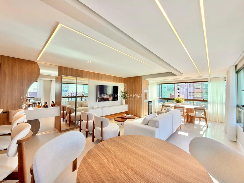 Apartamento 3 dormitórios com vista para o mar: 2ª foto da galeria de imagens do imóvel