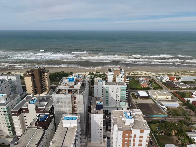 Apartamento 2 dormitórios à uma quadra do marà venda em Capão: 3ª foto da galeria de imagens do imóvel
